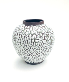 Moon jar